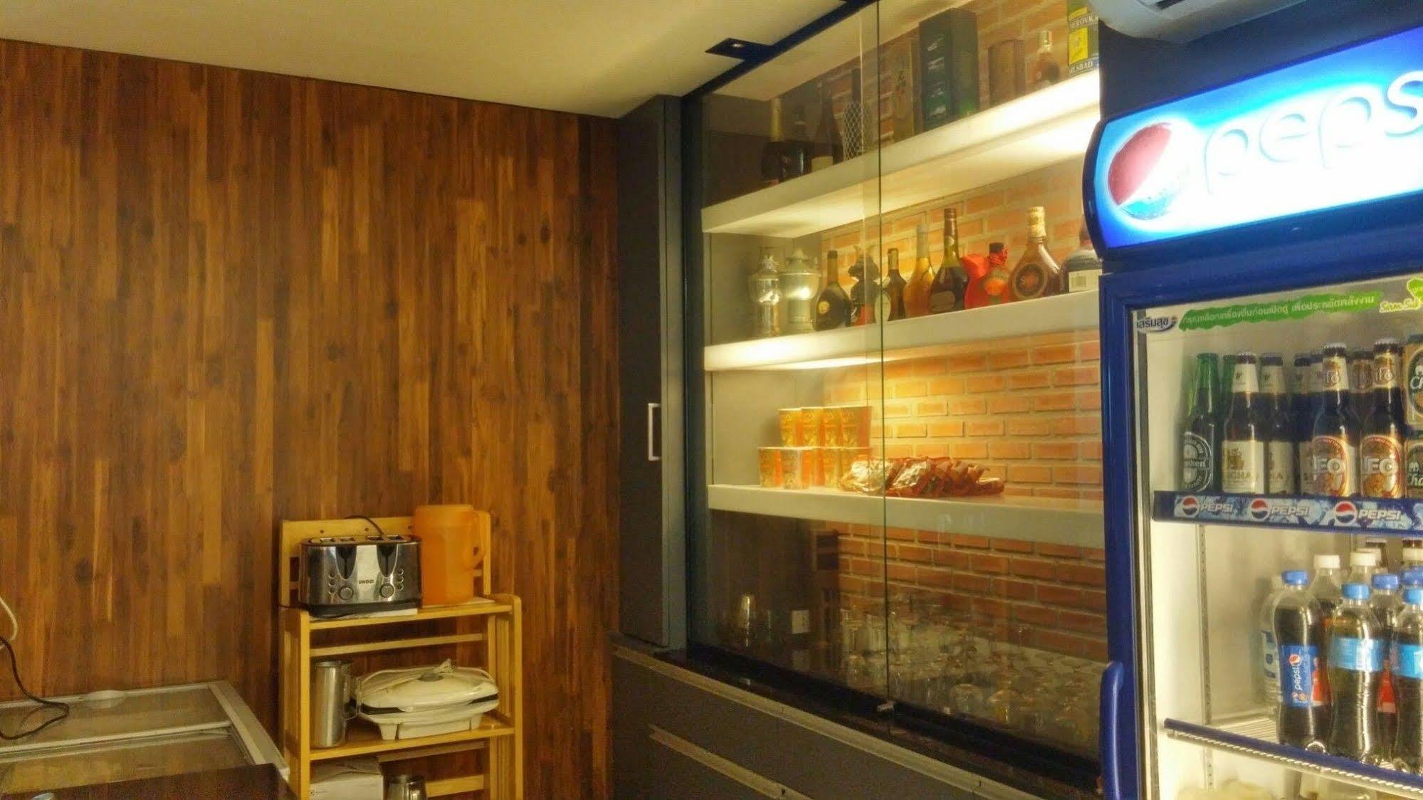 โรงแรมแอท วัน อิน หัวลำโพง กรุงเทพมหานคร ภายนอก รูปภาพ