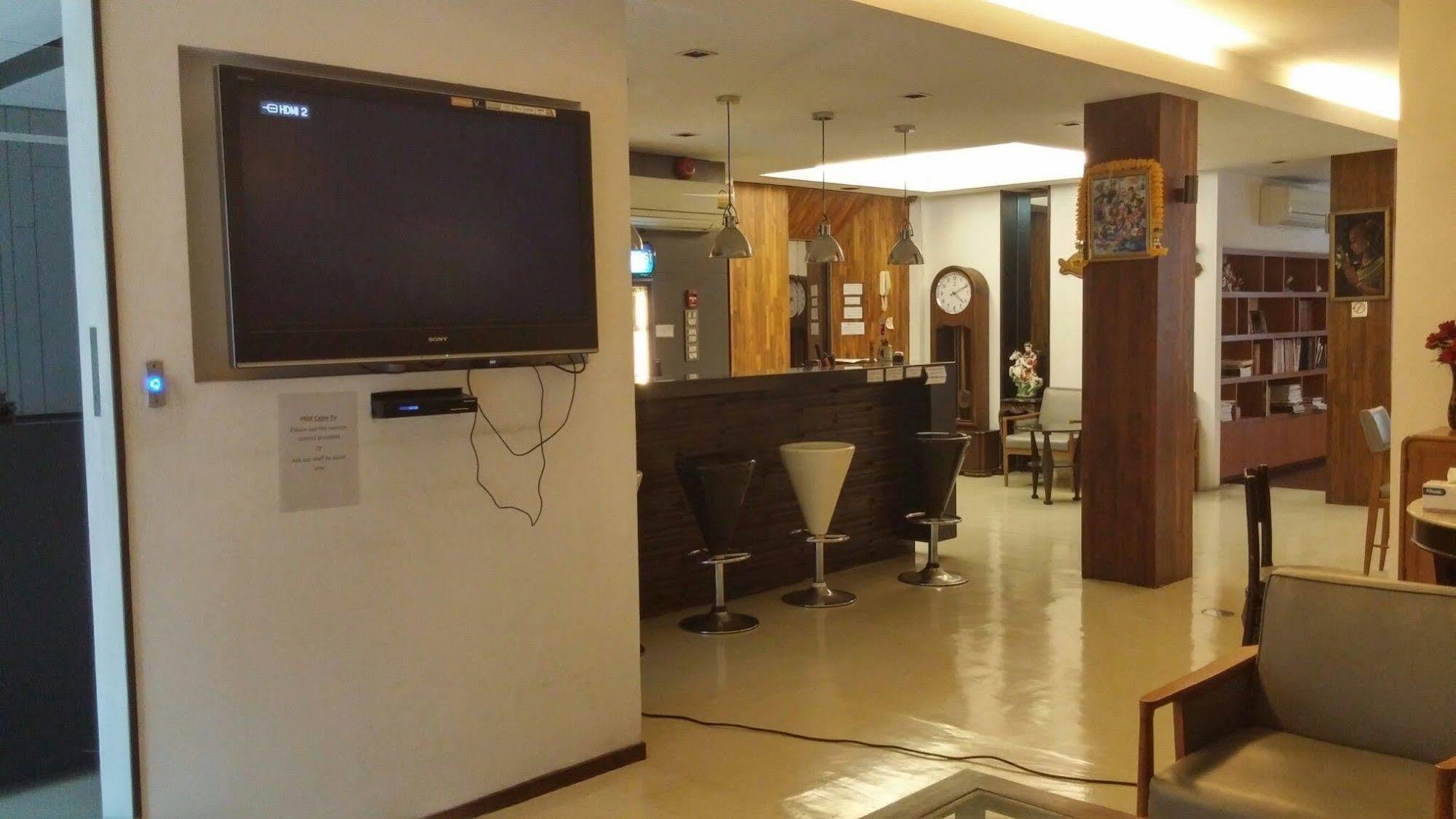 โรงแรมแอท วัน อิน หัวลำโพง กรุงเทพมหานคร ภายนอก รูปภาพ